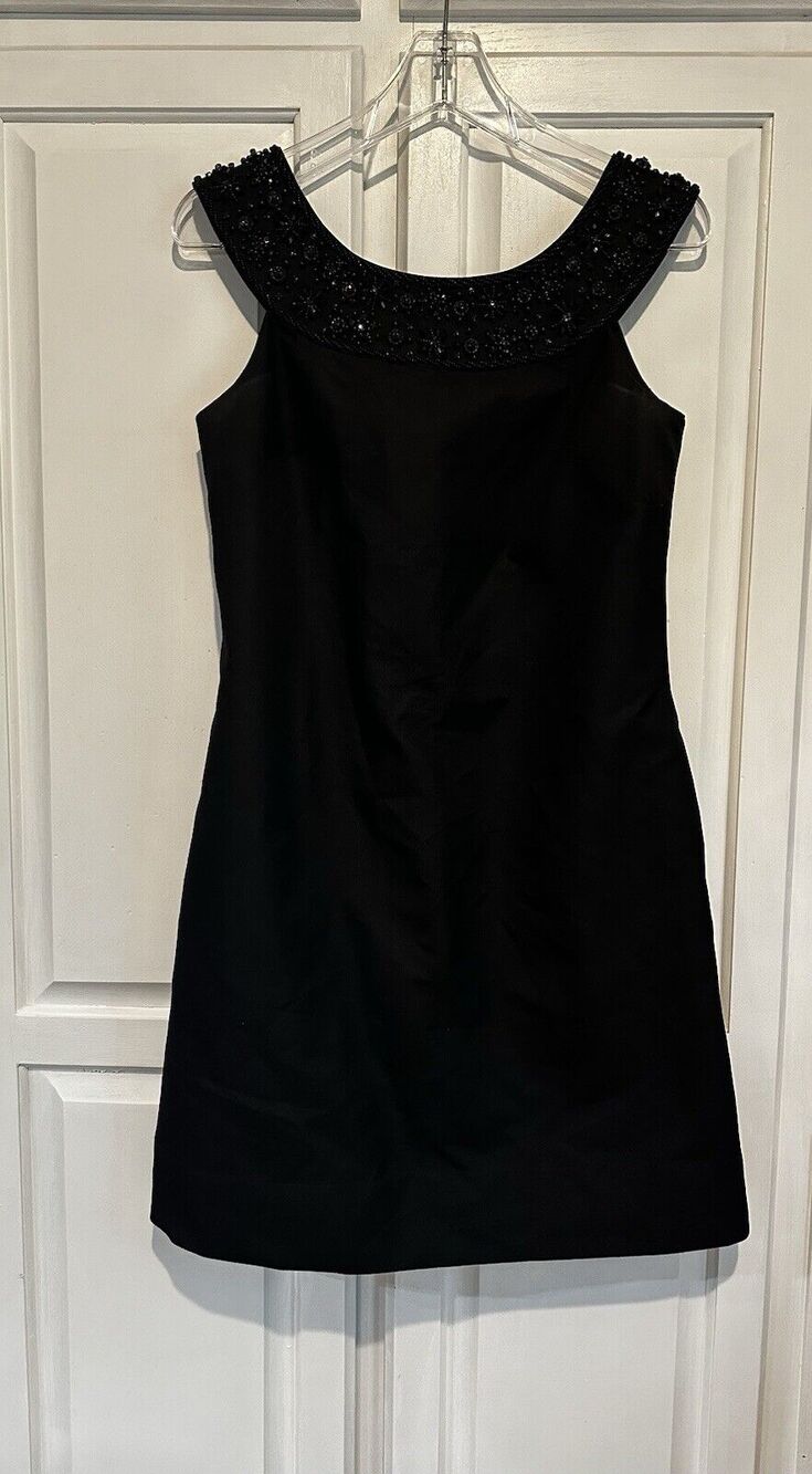 Shoshanna Black Dress Wool Silk Blend Beaded Neckline Size 6 Lined Pockets Mini